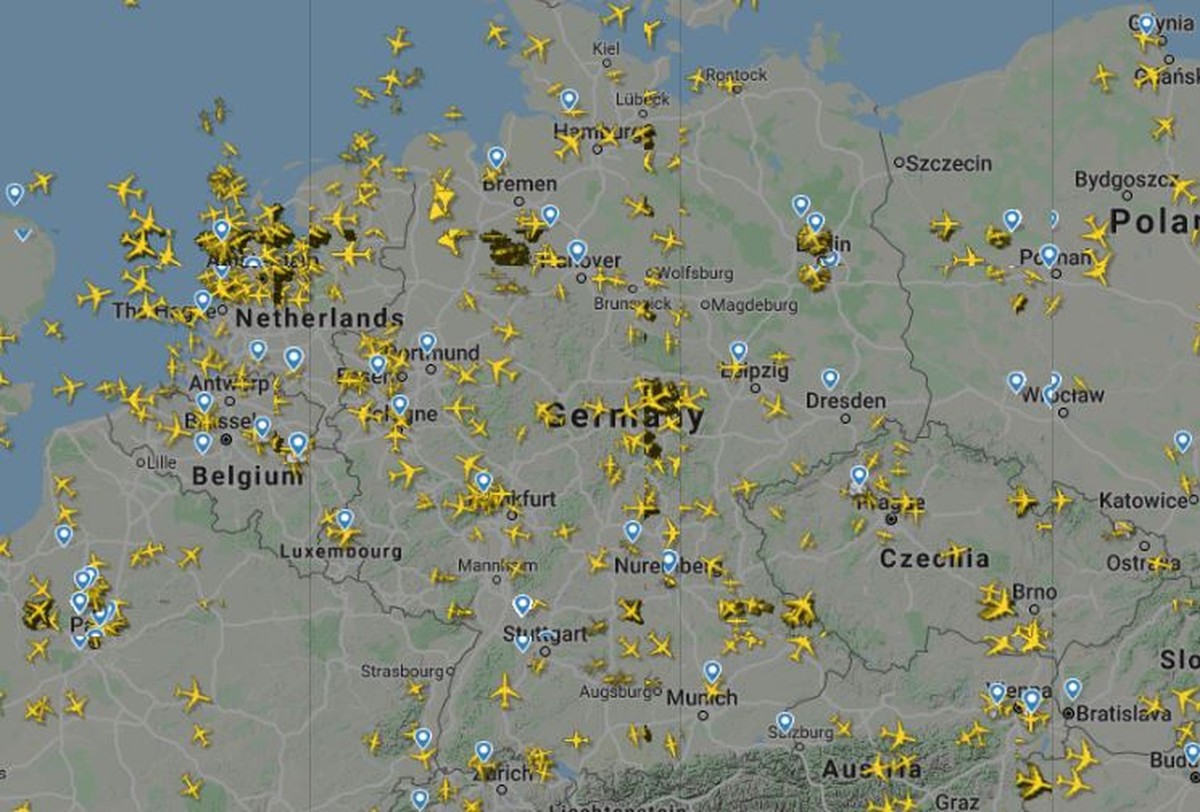 2020 wettervorhersage berlin hamburg tage temperaturen wind münchen kontakt aktuelle winter facebook news videos 

Das Wetter zeigt sich in Deutschland rund um die uhr sonnig. Der Himmel ist blau, die ...