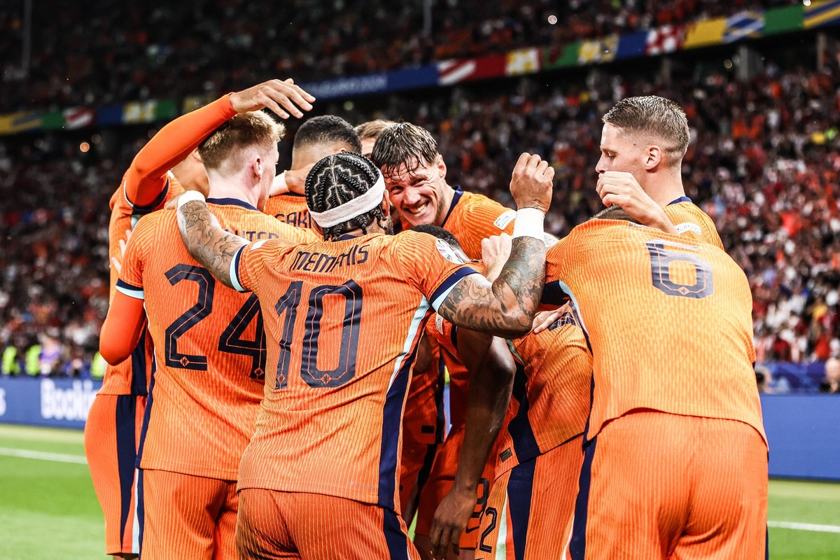 Fussball, UEFA EURO, EM, Europameisterschaft,Fussball 2024 Viertelfinale Niederlande - T�rkei 06.07.2024, Olympiastadion Berlin Torjubel Niederlande nach dem Tor zum 2-1 durch Cody Gakpo Niederlande,  ...