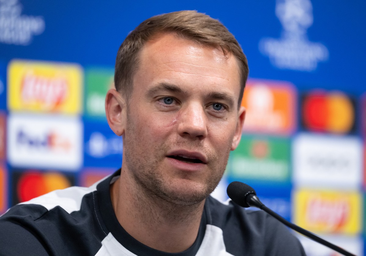 06.09.2022, Italien, Mailand: Fu�ball: Champions League, Inter Mailand - Bayern M�nchen, Gruppenphase, Gruppe C, 1. Spieltag. Pressekonferenz von FC Bayern M�nchen im Teamhotel. Torwart Manuel Neuer s ...