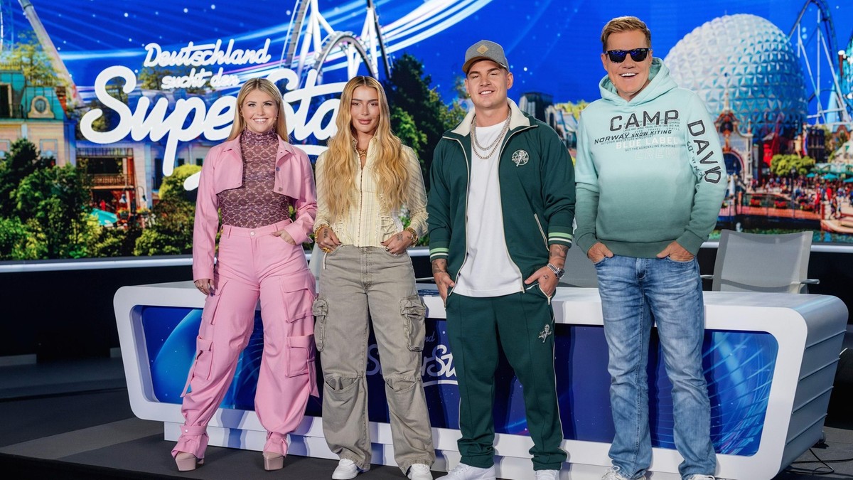Rust, 25.04.2024: Erster Arbeitstag der Jury für die 21. Staffel von &quot;Deutschland sucht den Superstar&quot; im Europapark in Rust. (v.l.) Schlagersängerin Beatrice Egli, Rapperin Loredana, Sänger ...