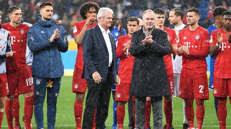 29.02.2020, xmeix, 1.Fussball Bundesliga,TSG 1899 Hoffenheim - FC Bayern Muenchen, emspor, v.l. Bildmitte Hoffenheims Maezen Dietmar Hopp mit Karl-Heinz Rummenigge nach dem Spiel mit den versammelten  ...