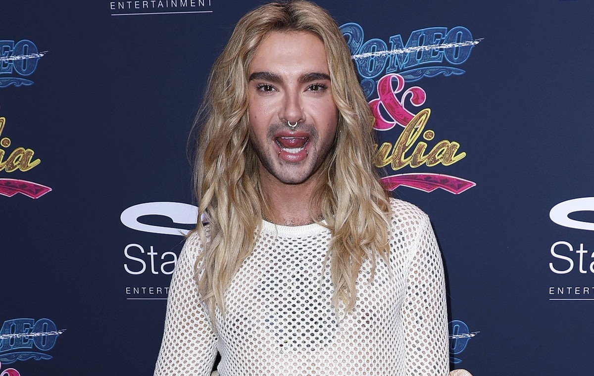 Bill Kaulitz bei der Premiere vom Musical &amp; Julia am 30.10.2024 im Stage Operettenhaus in Hamburg &amp; Julia Musical Premiere in Hamburg *** Bill Kaulitz at the premiere of the musical Julia on 3 ...