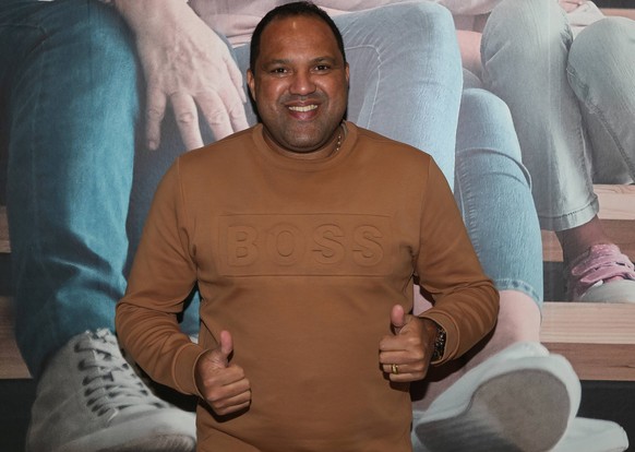 Brasilianischer Kultfußballer Ailton am 03.12.2022 in Magdeburg Brasilianischer Kultfußballer Ailton am 03.12.2022 in Magdeburg - Brasilianischer Kultfußballer Ailton am 03.12.2022 in Magde...