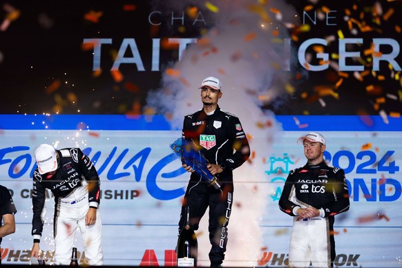 WEHRLEIN Pascal ger, TAG HEUER Porsche Formula E Team, Porsche 99X Electric, portrait during the 2024 Hankook London ePrix, 10th meeting of the 2023-24 ABB FIA Formula E World Championship, WM, Weltme ...