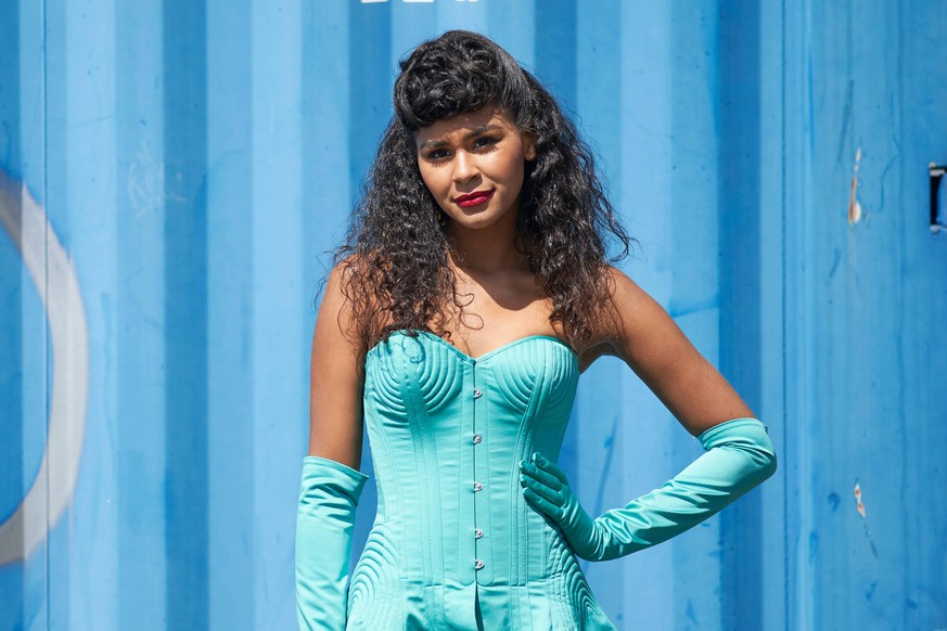 Lijana Kaggwa beim Fotocall zur Vorstellung der Finalistinnen von Germanys Next Topmodel 2020 in Berlin. *** Lijana Kaggwa at the photo call for the presentation of the finalists of Germany s Next Top ...