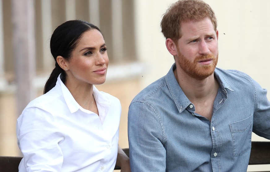 DUBBO, AUSTRALIA - OCTOBER 17: Prince Harry, Duke of Sussex and Meghan, Duchess of Sussex visit a local farming family, the Woodleys, on October 17, 2018 in Dubbo, Australia. The Duke and Duchess of S ...