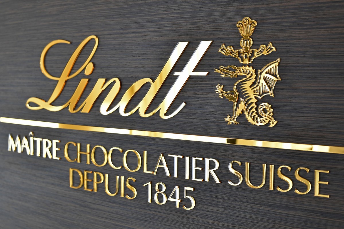 ARCHIV - 05.03.2019, Schweiz, Kilchberg: Das Logo von Lindt &amp; Spr
