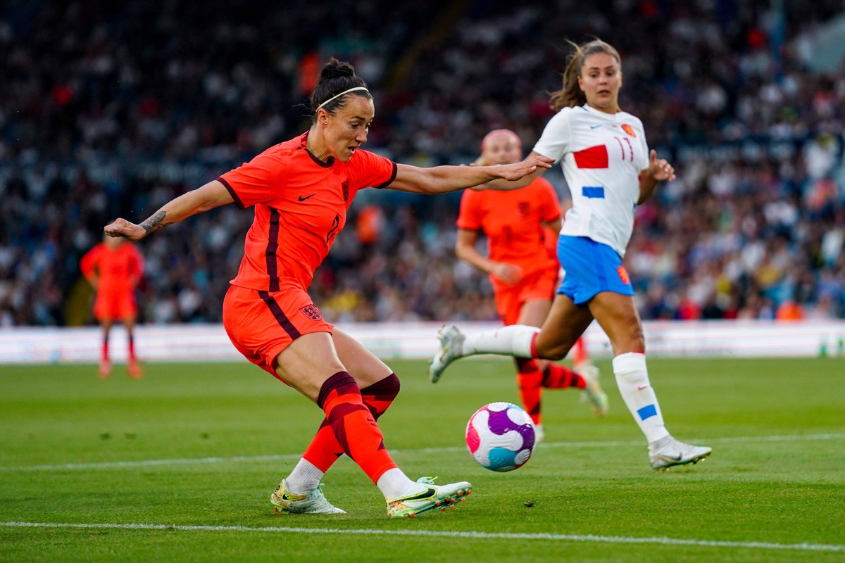 England Women v Netherlands Women UEFA WOMENS EURO 2022 PREPARATION INTERNATIONAL 24/06/2022. GOAL 1-1. England Women defender Lucy Bronze 2 scores a goal to make the score 1-1 during the UEFA WOMENS  ...