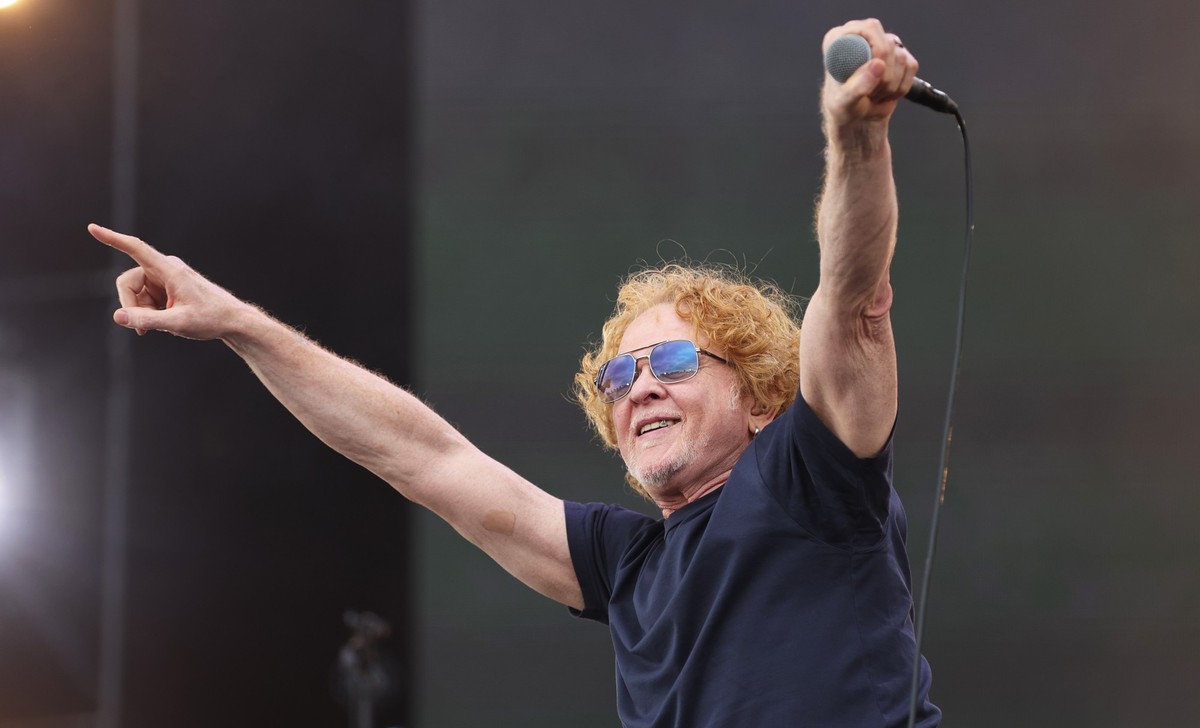 LEICESTER, ENGLAND - SEPTEMBER 17: Simply Red performs at BBC Radio 2 In The Park 2023 at Victoria Park on September 17, 2023 in Leicester, England. (Photo by Cameron Smith/Getty Images)