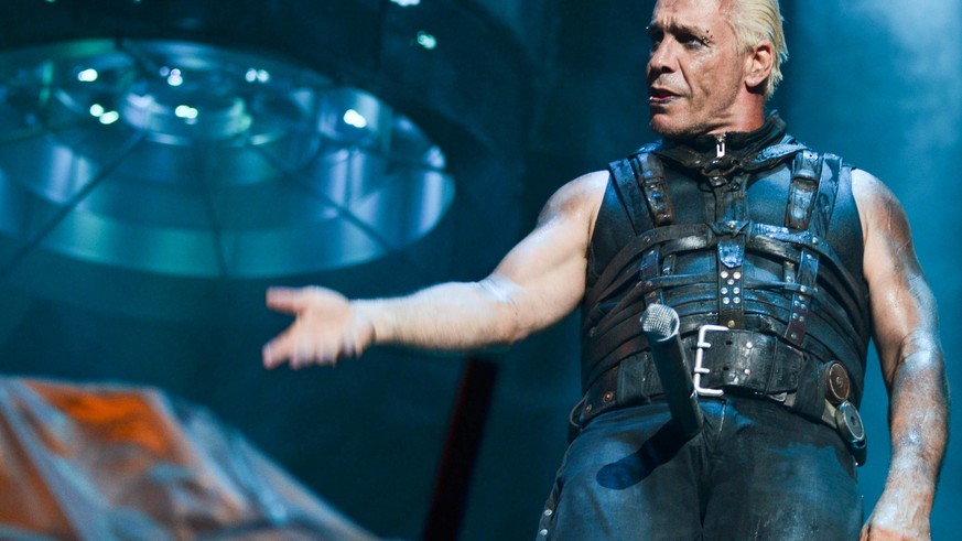 Wacken, 1. August 2013 - 
Rammstein (Till Lindemann, Richard Zven Kruspe, Paul H. Landers, Oliver Riedel, Christoph Schneider, Christian Lorenz) bei einem Konzert im Rahmen des Wacken Open Air 2013 |  ...