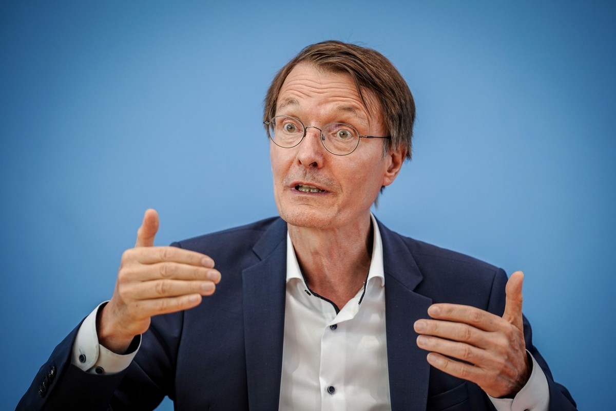 16.08.2023, Berlin: Karl Lauterbach (SPD), Bundesminister für Gesundheit, gibt eine Pressekonferenz zum Cannabis-Gesetz. Foto: Kay Nietfeld/dpa +++ dpa-Bildfunk +++