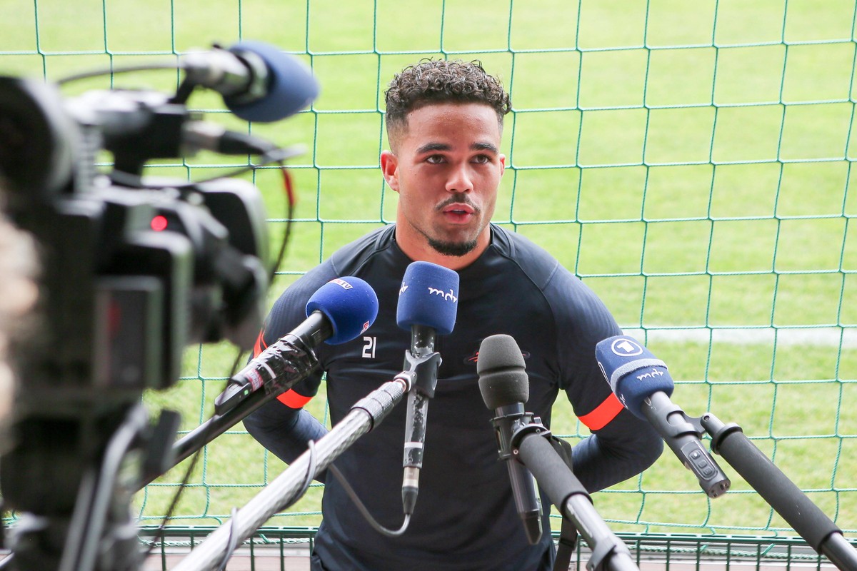RB Leipzig - Training / 07.10.2020 Leipzig, 07.10.2020, RB Leipzig Trainingszentrum, Fussball, 1. Bundesliga , RB Leipzig - Training , Im Bild: Justin Kluivert im Interview , *** RB Leipzig Training 0 ...