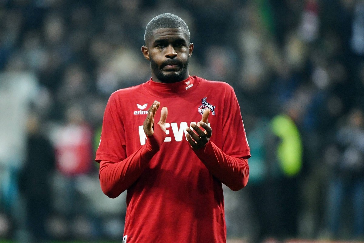 Bilder des Tages - SPORT 05.11.2016, xovx, Fussball 1.Bundesliga, Eintracht Frankfurt - 1. FC Koeln, emspor , Anthony Modeste (1. FC Koeln) enttaeuscht, enttaeuscht schauend, dissapointed, nach der Ni ...