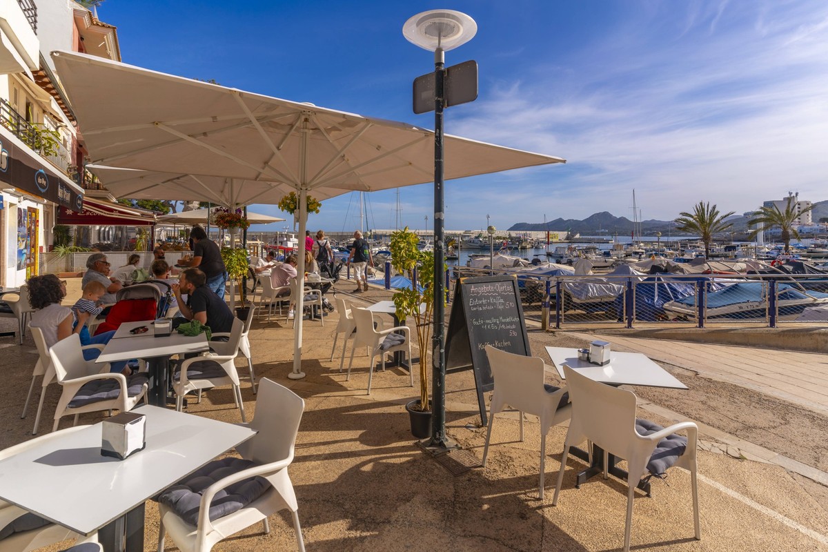 View of restaurants in the harbour at Cala Rajada, Majorca, Balearic Islands, Spain, Mediterranean, Europe Copyright: FrankxFell 844-34569 Editorial Use Only