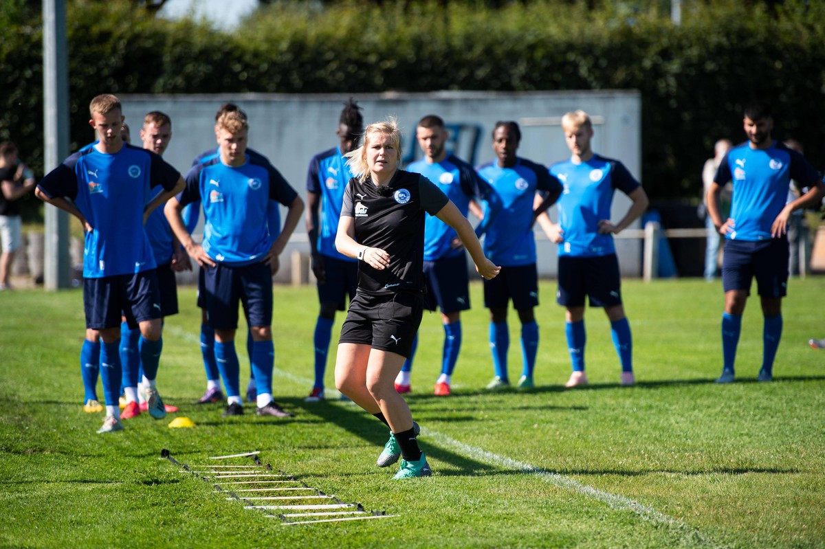 13.07.2020 - Fu�ball, Regionalliga West, 2020/2021, Trainingsauftakt VfL Sportfreunde Lotte: M Imke W�bbenhorst Trainerin - Lotte. Foto: Noah Wedel Lotte Nordrhein-Westfalen Deutschland *** 13 07 2020 ...