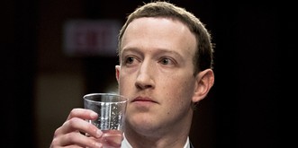 Mark Zuckerberg ist selbst Opfer des Facebook-Skandals, sagt er
