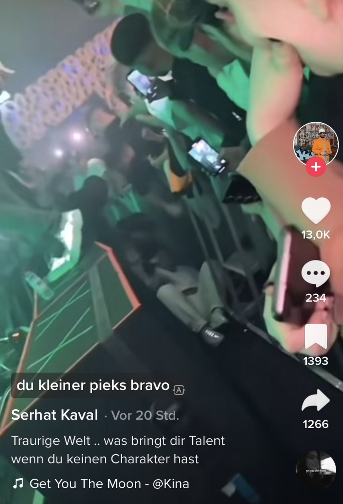 Auf Tiktok kursieren Videos auf denen die Prügelattacke zu sehen ist.
