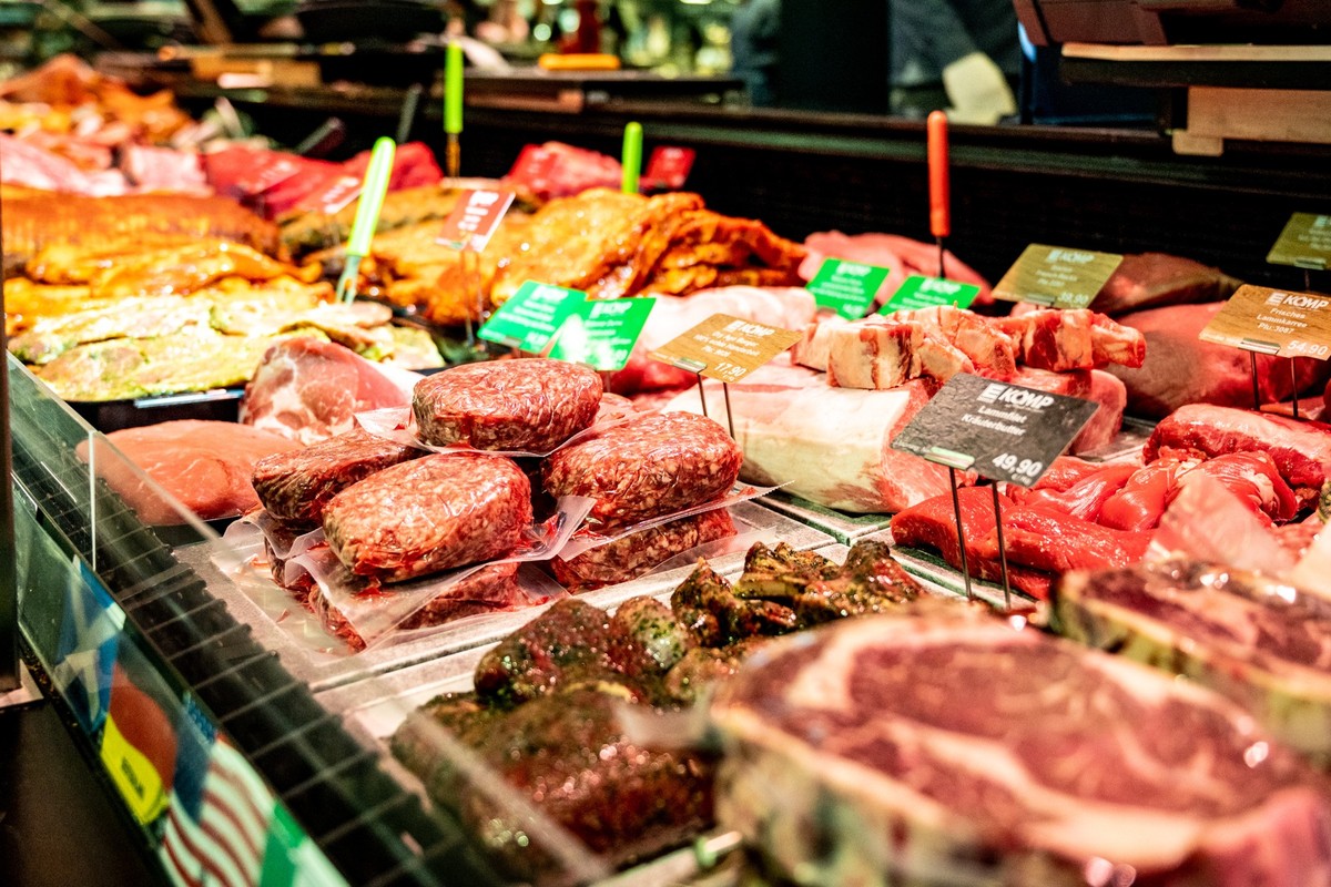 In Wesel Grillfleisch-Trends an der Fleischtheke ** NUR FUeR REDAKTIONELLE ZWECKE ** EDITORIAL USE ONLY **&lt;p&gt;Die Auslage in der Fleischtheke zeigt die Trends beim Einkauf fuers Grillen am Freita ...