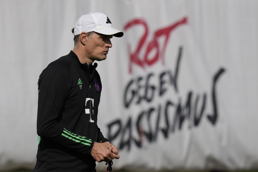 Bayern&#039;s head coach Thomas Tuchel, arrives for a training session in Munich, Germany, Monday, April 29, 2024, ahead of the Champions League semi final first leg soccer match between FC Bayern Mun ...