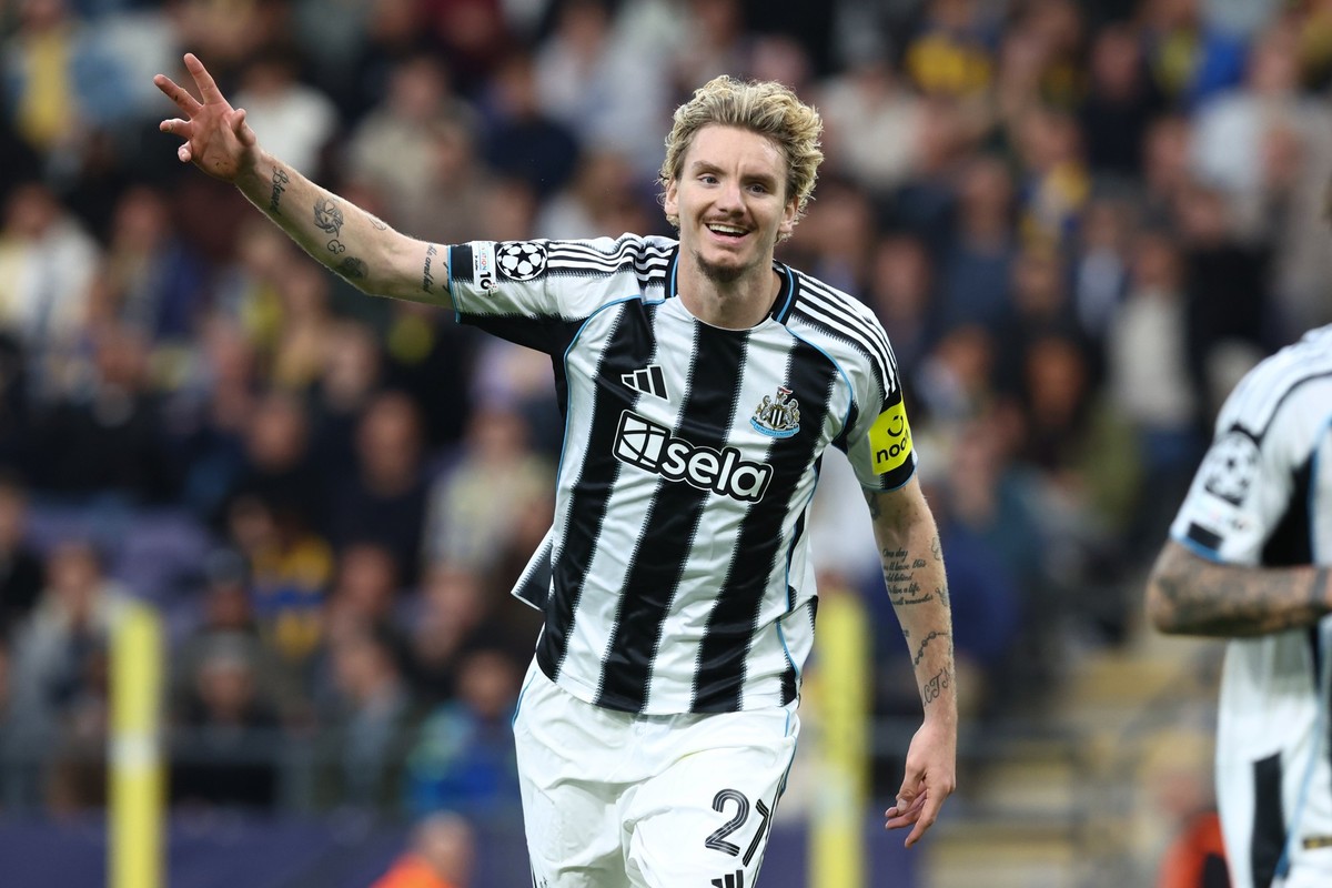 ARCHIV - 01.10.2025, Belgien, Brüssel: Fußball: Champions League, Union St. Gilloise - Newcastle United, Newcastles Nick Woltemade jubelt während des Spiel. (zu dpa: «Nagelsmann verteidigt Woltemade:  ...