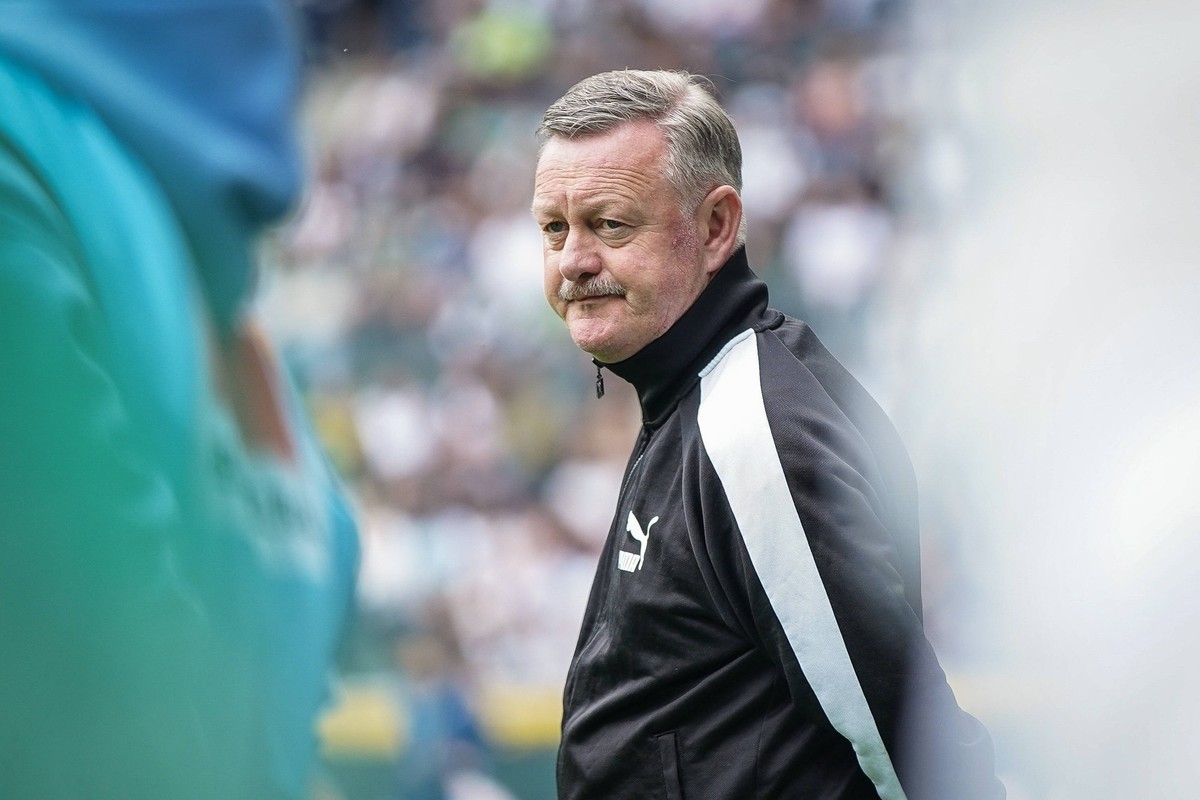 1. Fussball Bundesliga, Borussia M�nchengladbach vs. TSG 1899 Hoffenheim, 03.05.2025 Roland Virkus Sportdirektor Borussia M�nchengladbach -- 1. Fussball Bundesliga, Borussia M�nchengladbach vs. TSG 18 ...