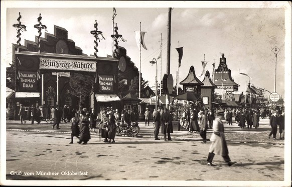 München Bayern, Blick auf das Oktoberfest, Winzerer Fähndl, Fahnen 1930