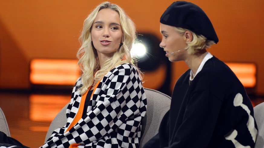 Lisa und Lena Mantler bei Live Sendung der Unterhaltungsshow Verstehen Sie Spass im Studio H Adlershof in Berlin 02.04.2022 Sonderkonditionen: Preisabsprache bei Titelverwendung erforderlich