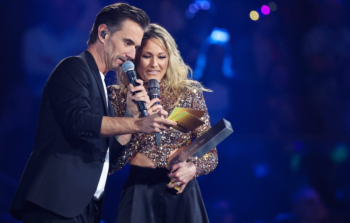 Schlagerchampions 2024 - Das grosse Fest der Besten am 13.01.2024 in der Velodrom in Berlin Helene Fischer mit Ihrer Schlager Champions Troph