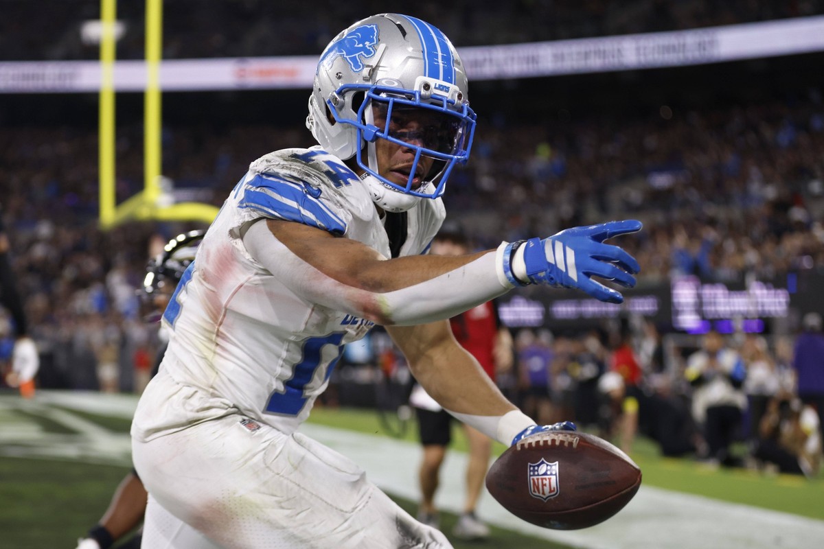 NFL, American Football Herren, USA Detroit Lions at Baltimore Ravens Sep 22, 2025 Baltimore, Maryland, USA Detroit Lions wide receiver Amon-Ra St. Brown 14 reacts after a touchdown against the Baltimo ...