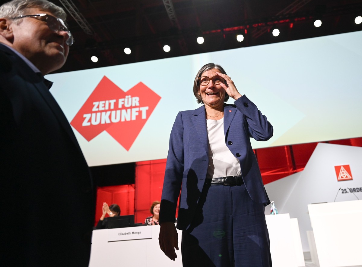 23.10.2023, Hessen, Frankfurt/Main: J