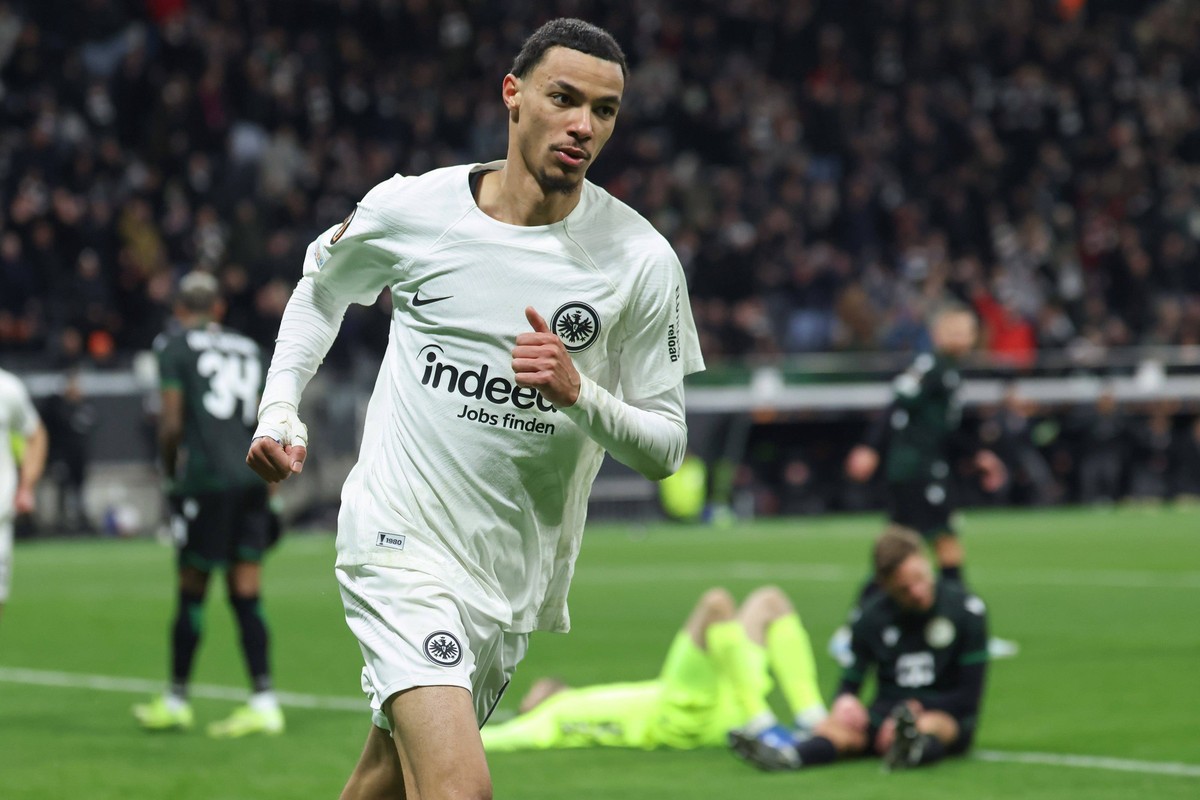 Eintracht Frankfurt - Ferencvaros Budapest, UEFA Europa League Hugo Ekitike Eintracht Frankfurt, 11 jubelt nach dem Tor zum 2:0. Spiel der Ligaphase der UEFA Europa League zwischen Eintracht Frankfurt ...