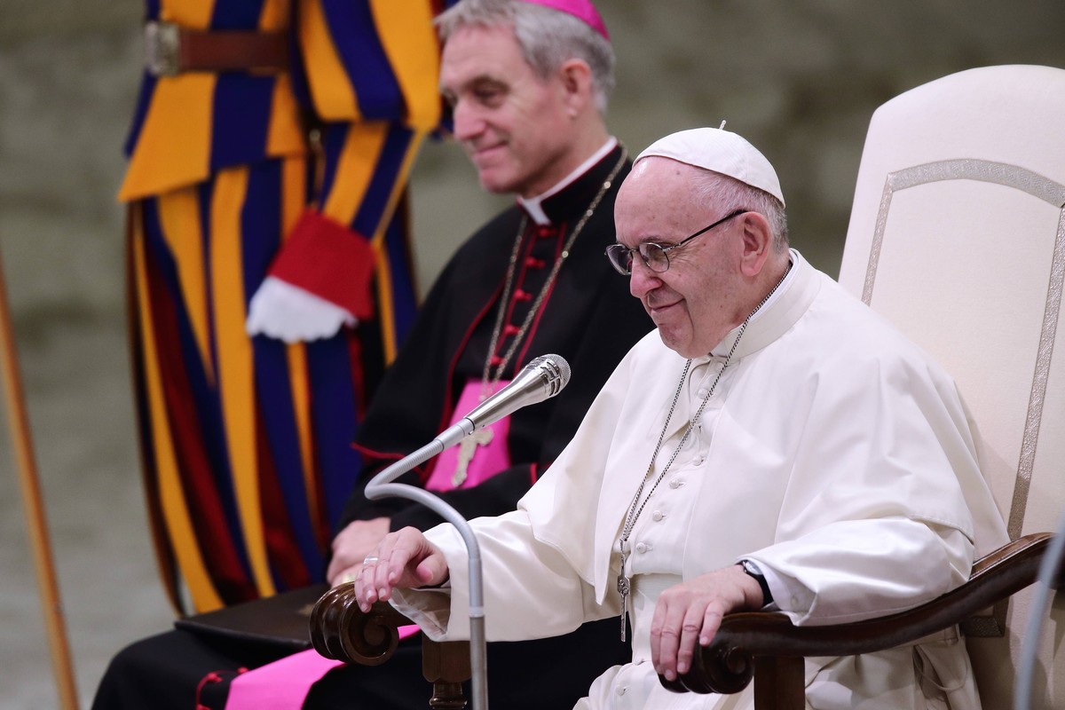 November 28, 2018 - Vatican City (Holy See) POPE FRANCIS during his wednesday General Audience in Aula Paolo VI at the Vatican Vatican City State PUBLICATIONxINxGERxSUIxAUTxONLY - ZUMAi15_ 20181128_za ...