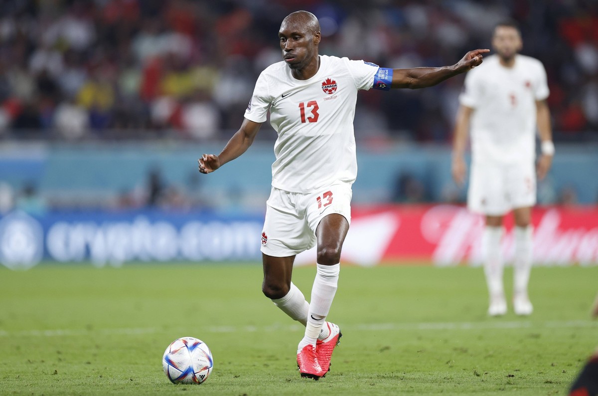 Soccer: FIFA World Cup, WM, Weltmeisterschaft, Fussball Qatar 2022-Belgium at Canada Nov 23, 2022 Al Rayyan, Qatar Canada midfielder Atiba Hutchinson 13 passes during the first half of a group stage m ...