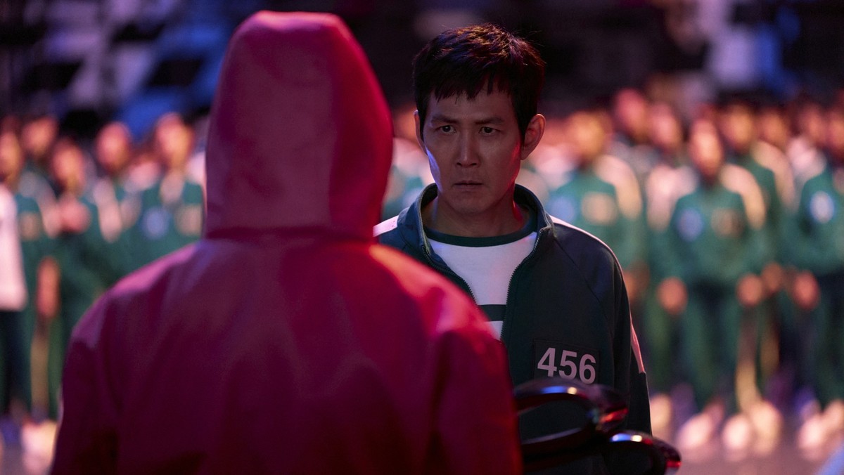HANDOUT - 19.12.2024, Südkorea, ---: Lee Jung-jae als Seong Gi-hun will den &quot;Squid Game&quot;-Machern in Staffel 2 das Handwerk legen (undatiertes Handout). (zu dpa: «Zweite «Squid Game»-Staffel  ...