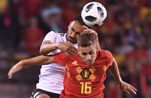 Belgium's Thorgan Hazard, right, goes up against Egypt's Ahmed Elmohamady during a friendly soccer match between Belgium and Egypt at the King Baudouin stadium in Brussels, Wednesday, June 6, 2018. (A ...
