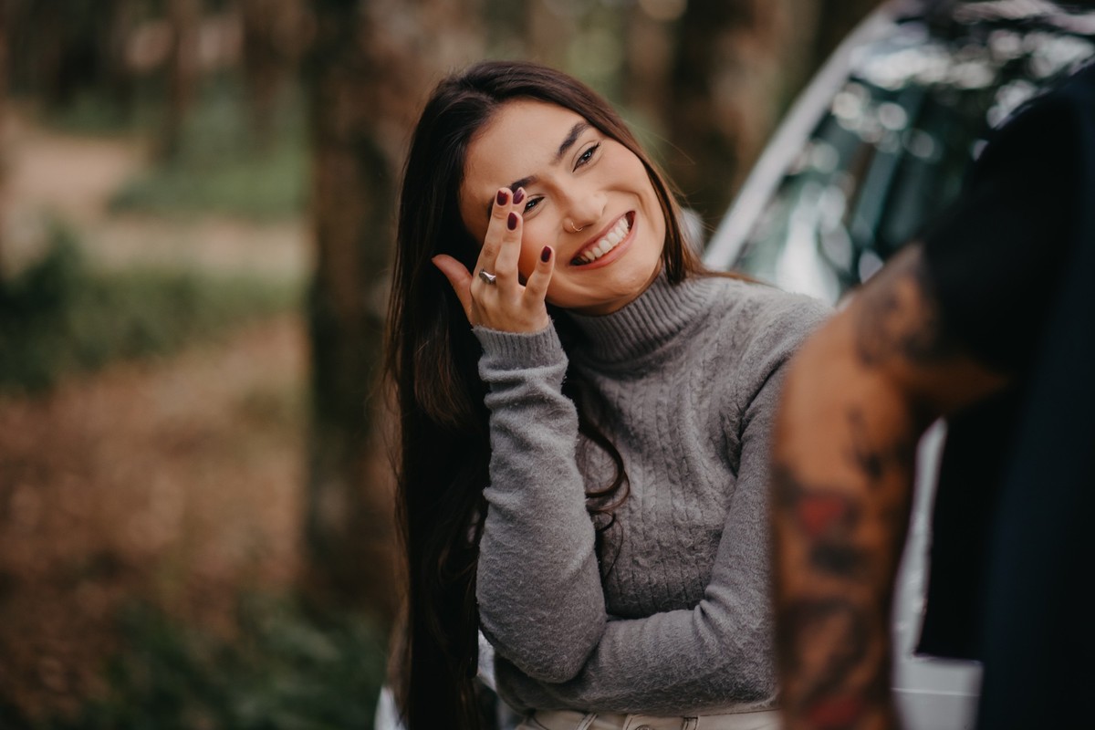 young woman embarrassed with dating request