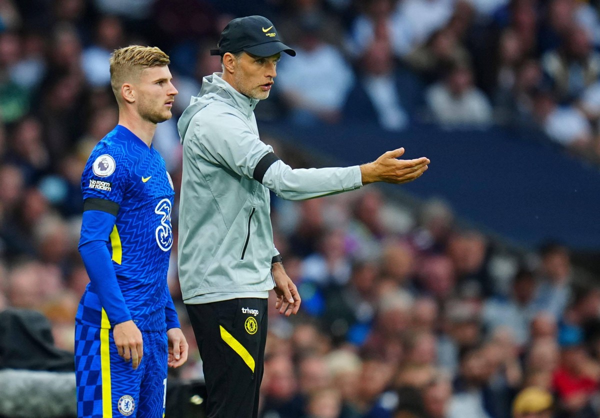 Mandatory Credit: Photo by Javier Garcia/Shutterstock 12448697es Chelsea manager Thomas Tuchel sends on Timo Werner Tottenham Hotspur v Chelsea, Premier League, Football, Tottenham Hotspur Stadium, Lo ...