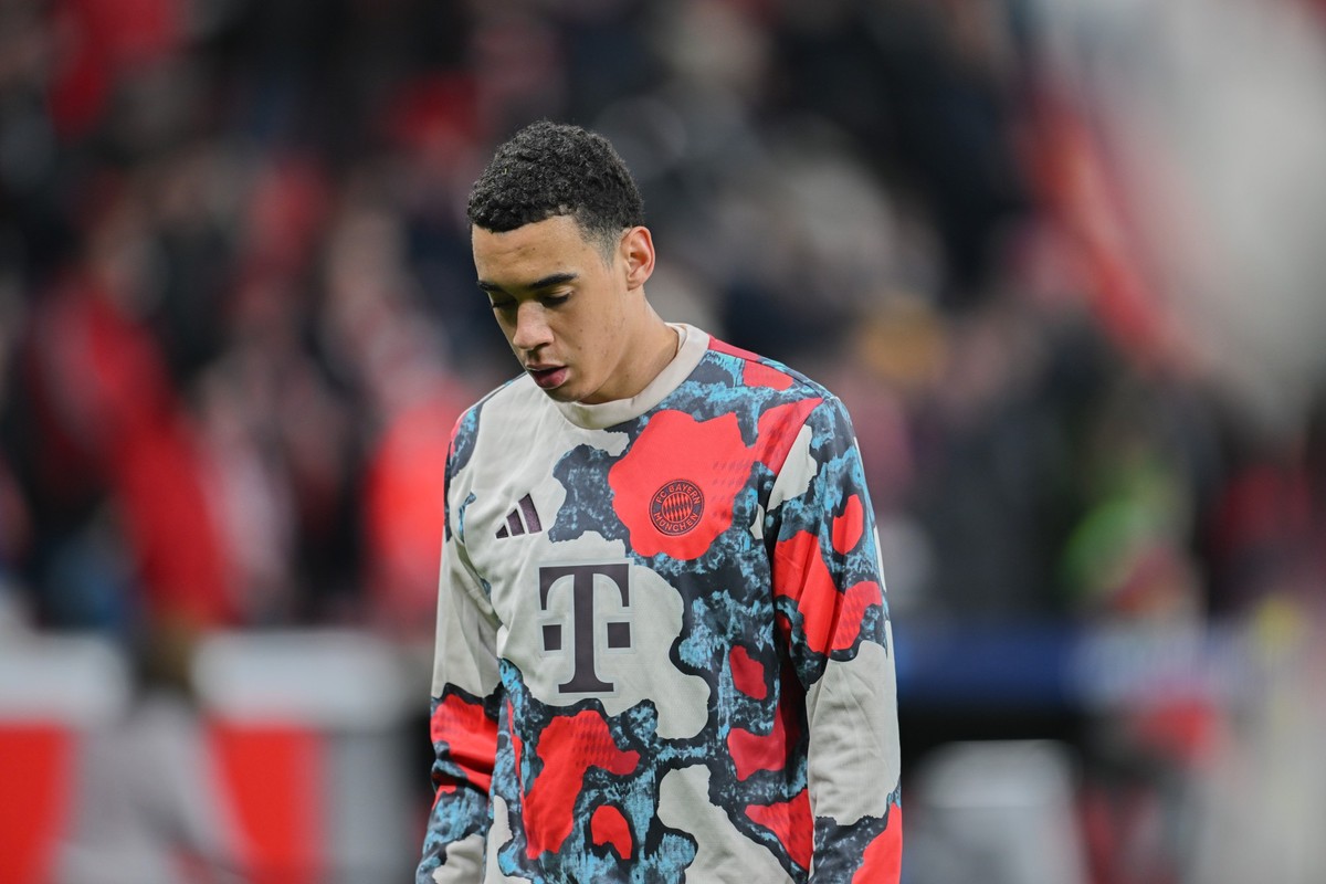 11.03.2025, Nordrhein-Westfalen, Leverkusen: Fu