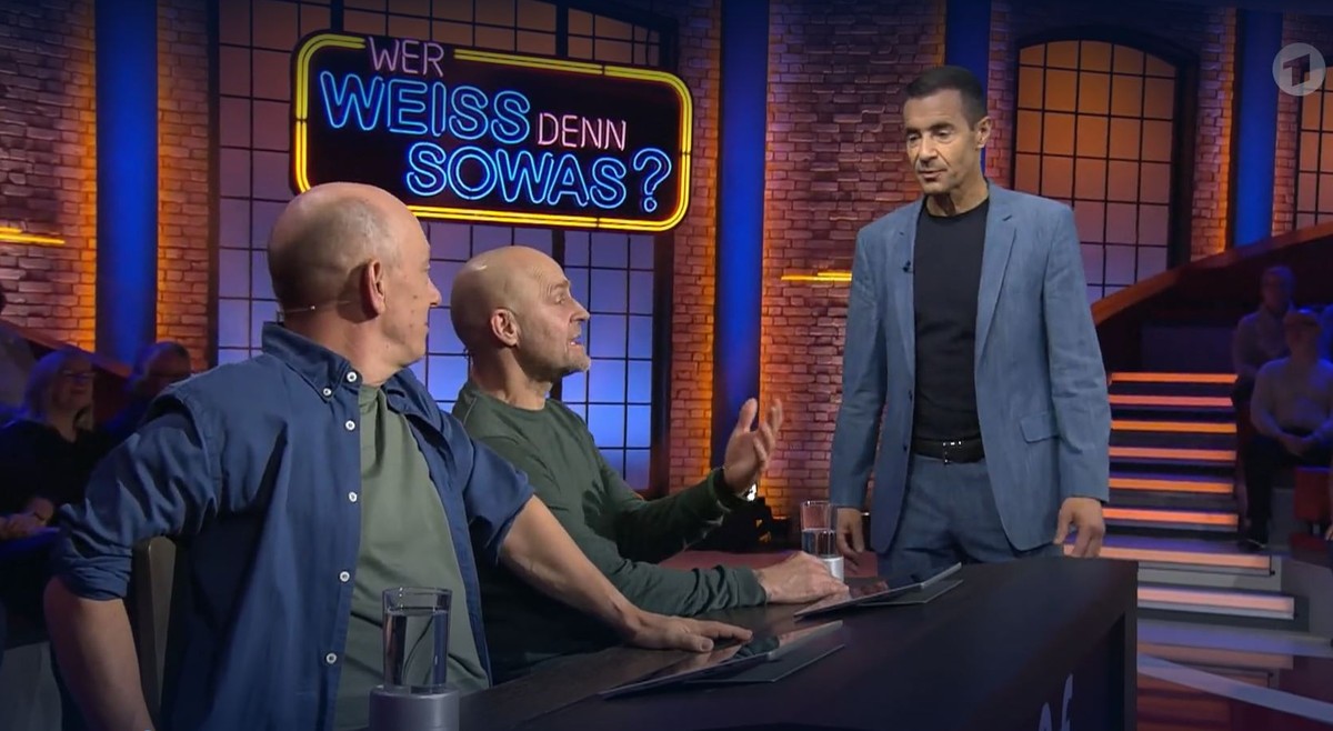 Kai Pflaume (rechts) setzt einen Spruch in Richtung Jürgen Vogel ab.