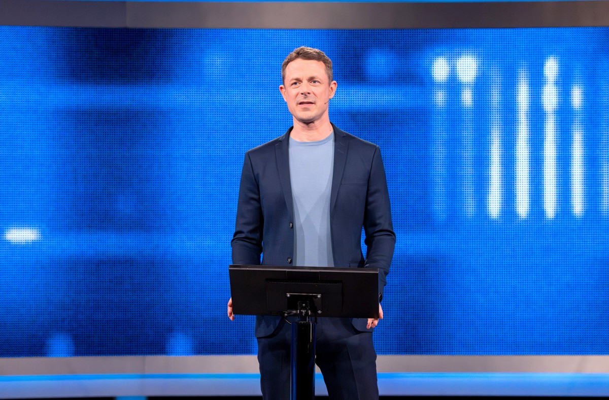 ARD GEFRAGT - GEJAGT FOLGE 778, "Radiospecial", am Freitag (14.06.24) um 18:00 Uhr im ERSTEN.
Jetzt wird aufgedreht! In zehn Ausgaben des Vorabendquiz‘ „Gefragt – Gejagt“ im Ersten treten be ...