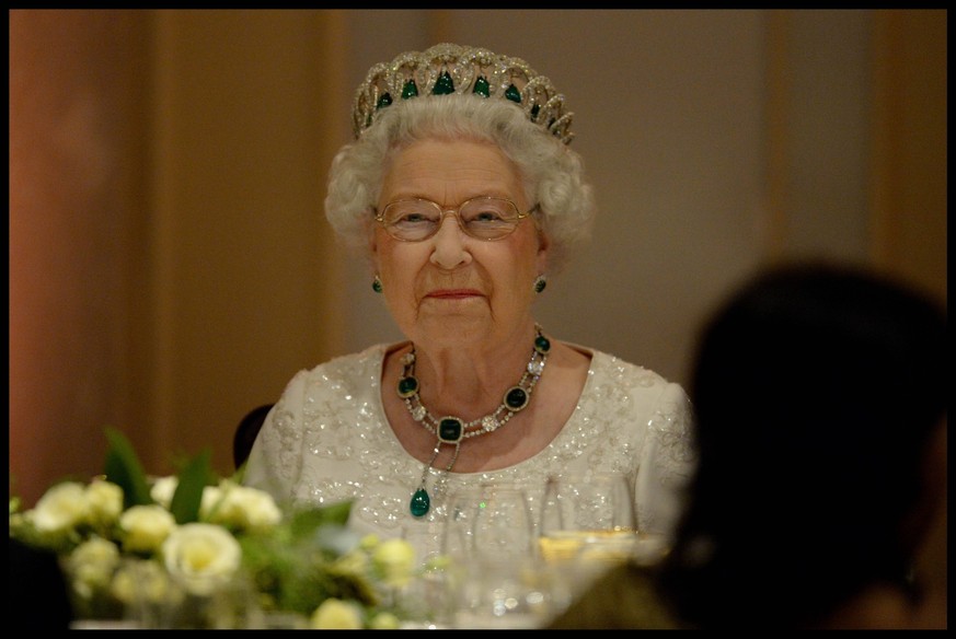Queen Elizabeth II. beim CHOGM Dinner - Commonwealth Gipfel auf Malta . 27/11/2015. on day one of the Commonwealth Heads of Government Meeting 2015, Malta. PUBLICATIONxINxGERxSUIxAUTxHUNxONLY xAndrewx ...