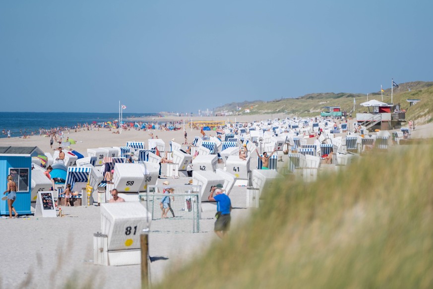 Die deutsche Nordseeküste gilt als beliebtes Reiseziele für viele Tourist:innen. Doch auch dieses Meer ist inzwischen vom Klimawandel betroffen. 