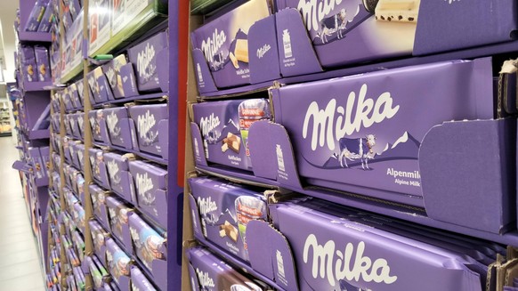 Milka Schokolade in eine Supermarkts Abteilung during the Light Lockdown of the Covid 19 Coronavirus Pandemie in Nürnberg , Bayern , Deutschland . August 30 , 2021.