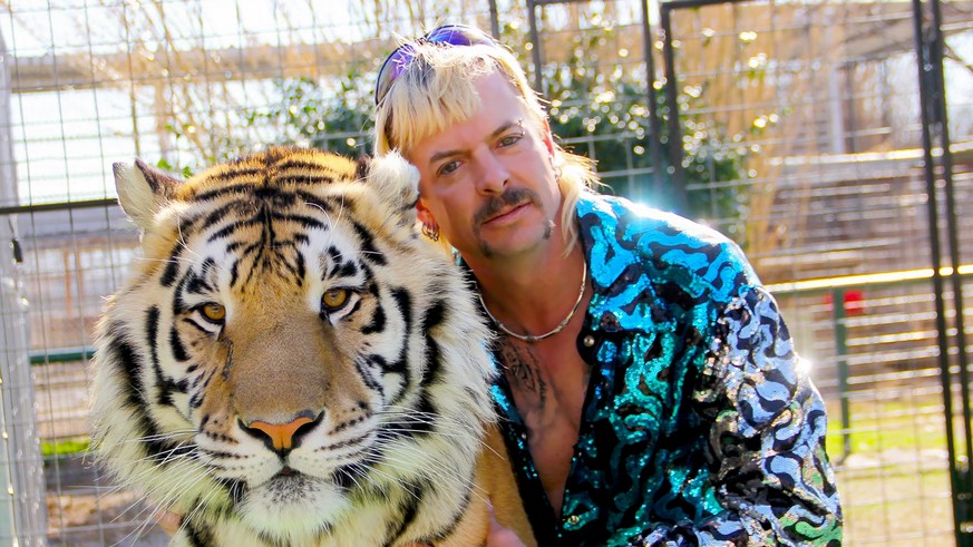 2020 serie großkatzen murder sport madness mayhem joe tiger netflix king carole zoo cage nicolas doku –