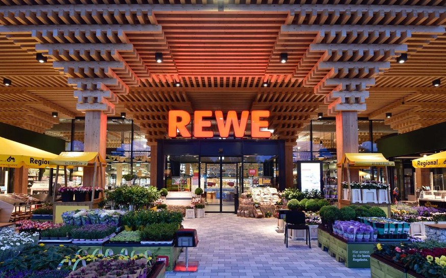 Das Green-Building von Rewe vereint verschiedene nachhaltige Aspekte.
