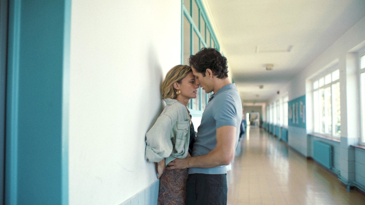 Marie (Svenja Jung) und Luis (Noah Saavedra)

Zwischen Liebe und Zerstörung: WDR dreht neue Serie &quot;Verlangen&quot; / Weiterer Text über ots und www.presseportal.de/nr/7899 / Die Verwendung dieses ...