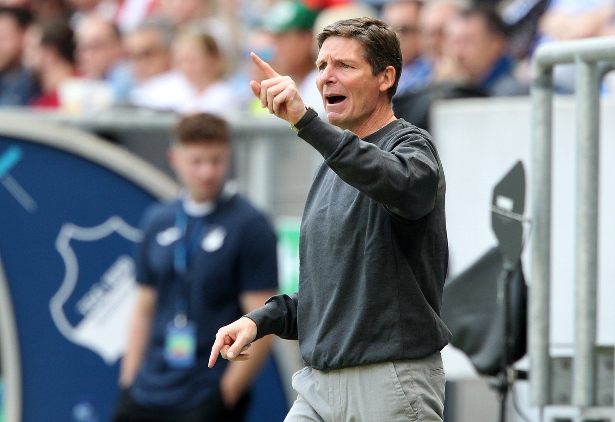 Oliver Glasner Trainer Eintracht Frankfurt 06.05.2023, Fußball, 1. Bundesliga, TSG 1899 Hoffenheim - Eintracht Frankfurt, 31. Spieltag, Saison 2022/23, PreZero Arena, Sinsheim, Deutschland, zmdz, ** D ...