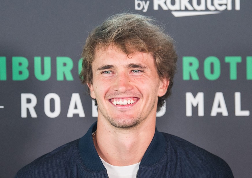 11.08.2022, Hamburg: Alexander Zverev, Tennisspieler, nimmt an einer Pressekonferenz teil. Im September 2022 spielt Zverev beim Davis Cup in seiner Heimatstadt Hamburg. Foto: Daniel Bockwoldt/dpa +++  ...