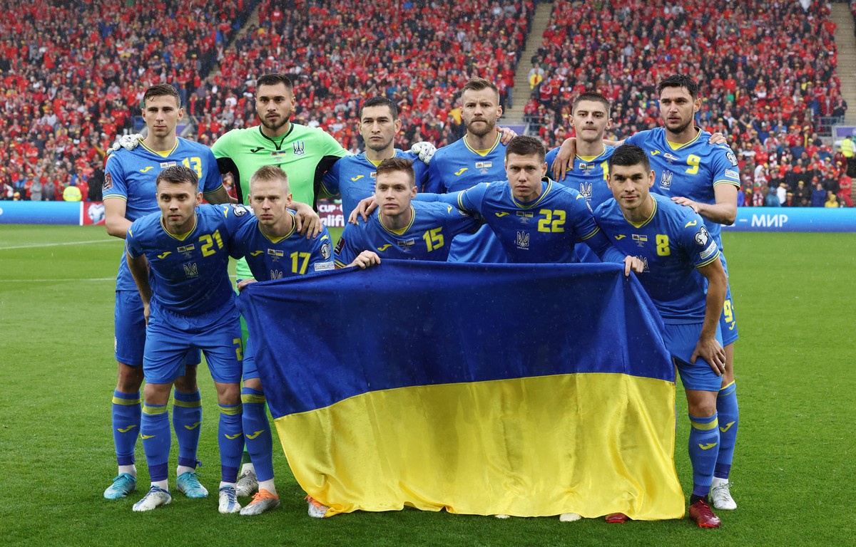 Cardiff, Wales, 5th June 2022. Back row from left: Illia Zabarnyi, Heorhiy Bushchan, Taras Stepanenko, Andriy Yarmolenko, Vitaliy Mikolenko, Roman Yaremchuk Front row from left: Oleksandr Karavaiev, O ...