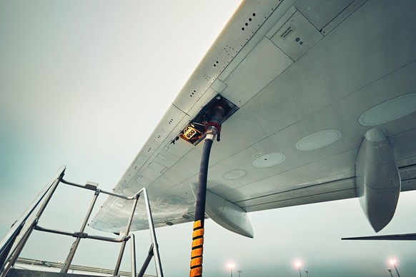 Flugzeuge brauchen eine Menge Kerosin – und das wird immer teurer.